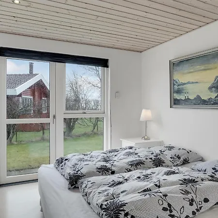 Cozy Home In Frederikshavn With House Sea View Сasa de vacaciones