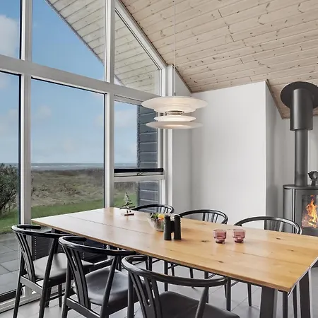 Holiday home 4 Bedroom Lovely In Frederikshavn